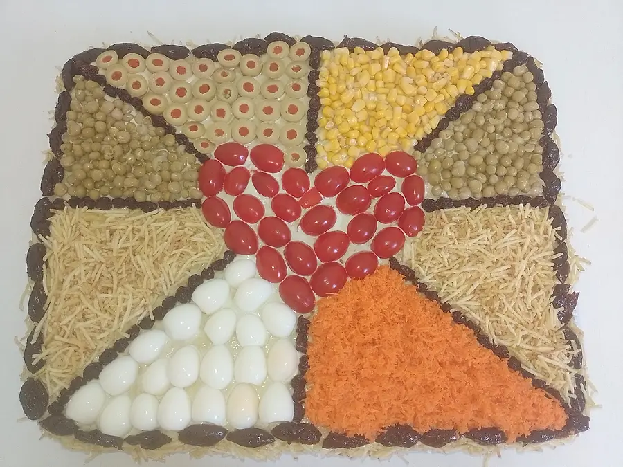 Bolo salgado decorado à mão pela Andréa (nº 6)