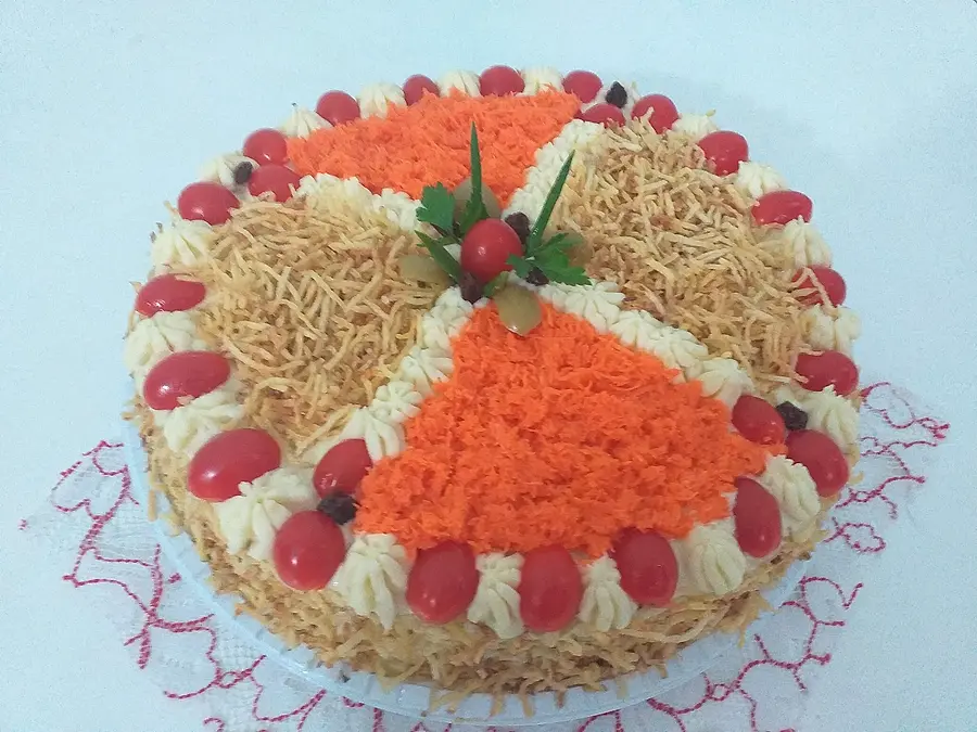 Bolo salgado decorado à mão pela Andréa (nº 33)