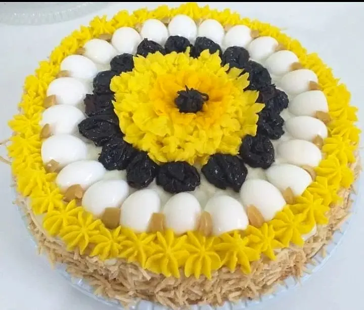Bolo salgado decorado à mão pela Andréa (nº 76)