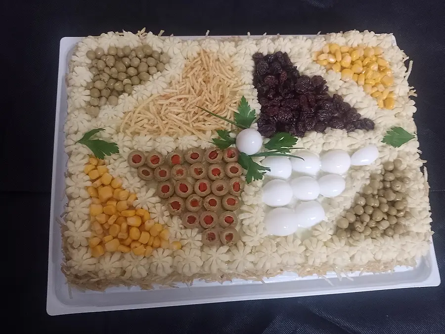 Bolo salgado decorado à mão pela Andréa (nº 82)